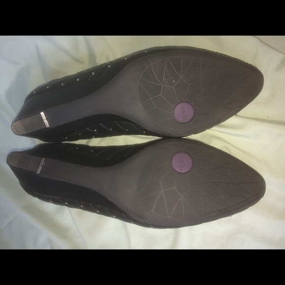 Metoo size 9.5 wedge heels. - Picture 2 of 4